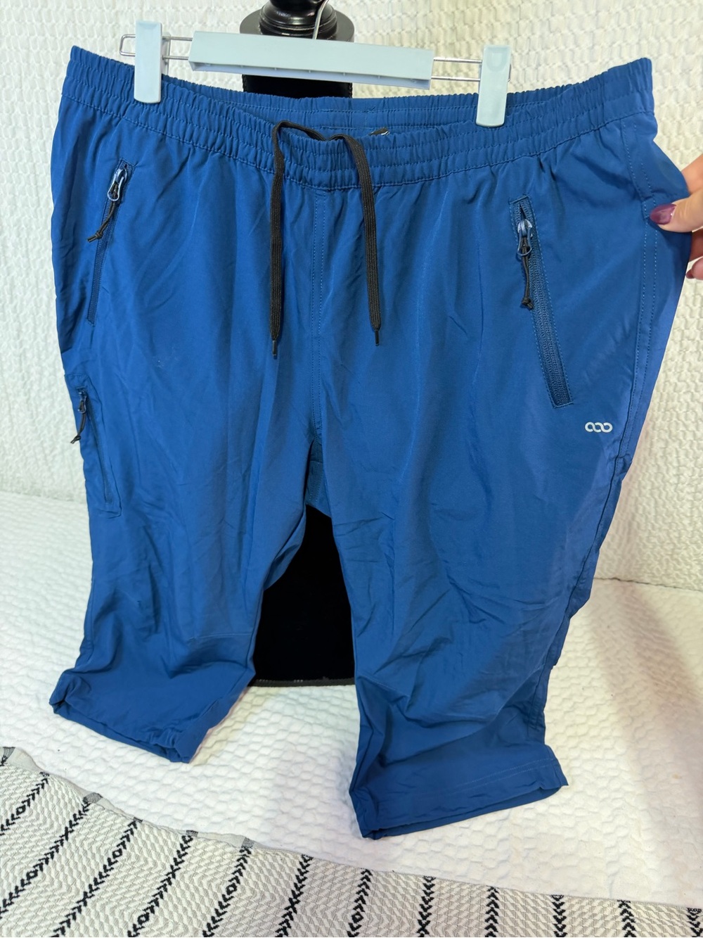 Women’s Active Hybrid Capri Pants — Deep Blue